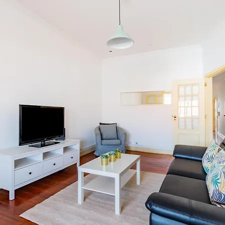 Almirante Home With 3 Bedrooms Lisbon Exterior photo