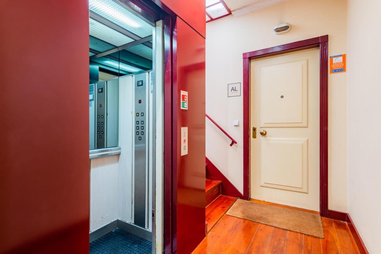 Apartment Almirante With 3 Bedrooms